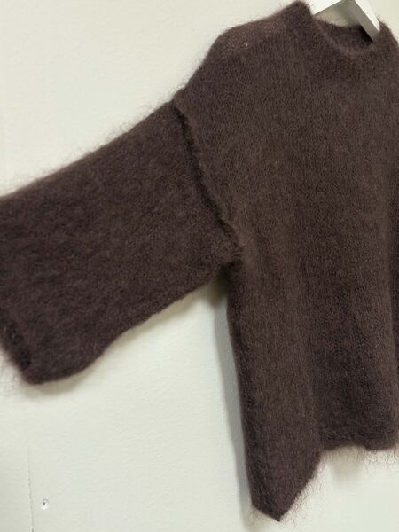 Sweater with seam detail, chocolate