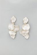 Leaf earrings, pearl white