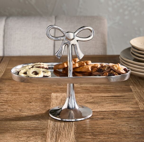 Classic Bow Cake Stand
