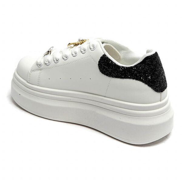 Sneakers with charms, black