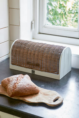 RUSTIC RATTAN PAN DE MOLDE BOX